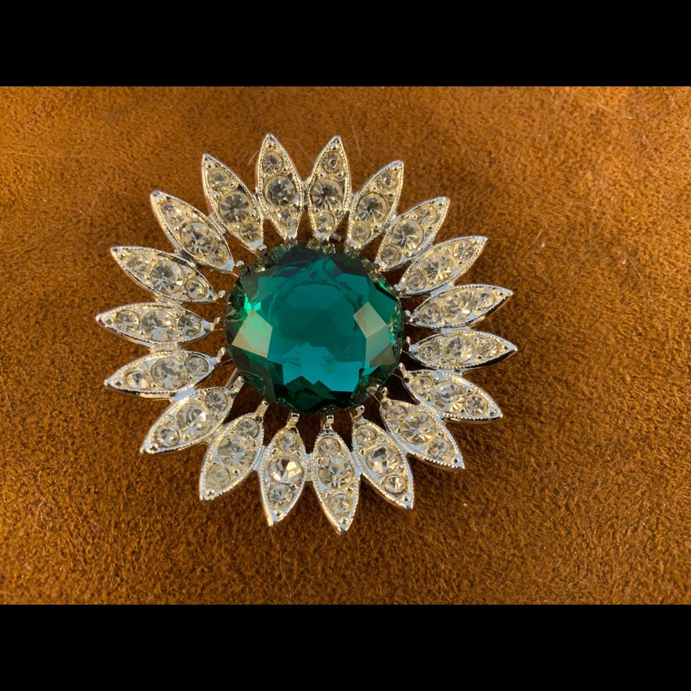 Sarah Coventry brooch